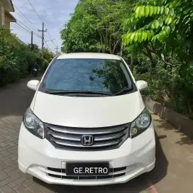 HONDA FREED PSD 2011 Akhir