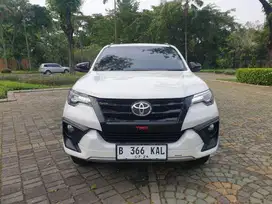 Harga MURAH Fortuner VRZ TRD 2.4 Diesel Matic 2019