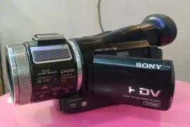 Kamera Video Handycam Profesional Sony HVR- A1P Bisa Kaset Dan SD card
