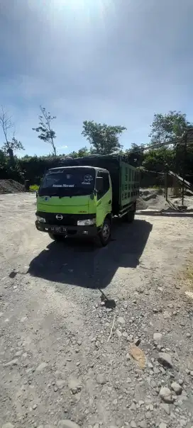 Hino dutro 130hd 2017