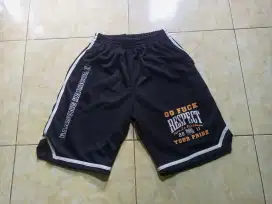 CELANA KOLOR BAND RESPECT SIZE M FIT LIKE NEW