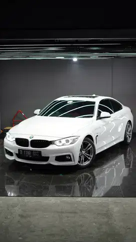 BMW 435i 2014 White on Red