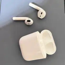 Apple AirPods 2nd Generation