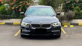 [ KM ANTIK 16RB ] Bmw 530i Luxury G30 Limousine AT Black 2017/2018