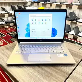 Laptop HP 14S-CF2017TU (second). 3 jutaan normal dan bergaransi