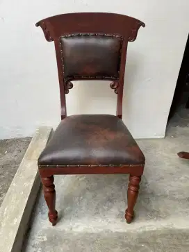 Kursi lawas finishing baru