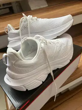 Saucony Guide 17 / White Gum / Size 44