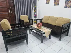 Kursi bekas pakai