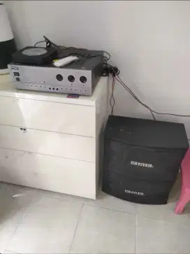 Set audio karaoke amplifier dan speaker
