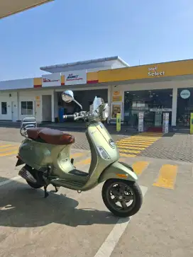 Piaggio Vespa LXV 150 3v.ie Fullpaper kondisi istimewa Super Wet Look