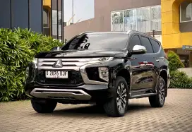 Mitsubishi Pajero Sport Dakar 4x2 Diesel Tahun 2022 Hitam