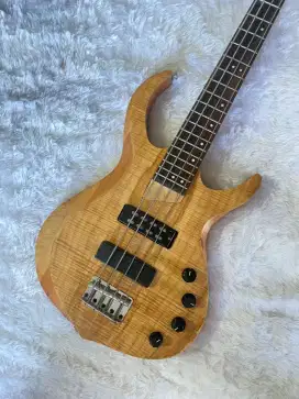 Bass Marcus Miller Natural Body neck original