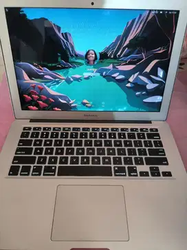 Macbook air 2017 core i5