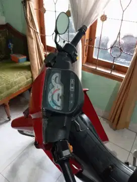 Yamaha vega r tahun 2005
