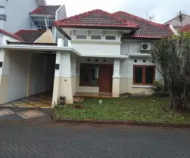 Disewakan Rumah Lokasi Perum Graha Estetika Semarang