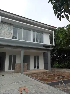 Disewakan Rumah Lokasi Taman Bunga BSB Semarang