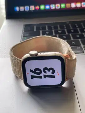 Apple Watch SE Gen 2 40mm iBox Fullset