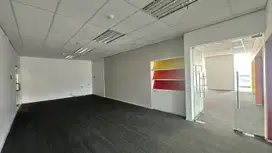 Kantor prestisius pusat kota Surabaya VIEW CANTIK, siap pakai