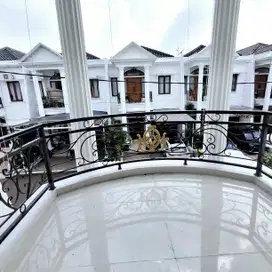 Dijual Rumah Keren Ciganjur Jagakarsa 4 Kamar
