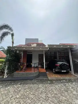 Dijual rumah siap BU huni dalam komplek green residence cimanggis