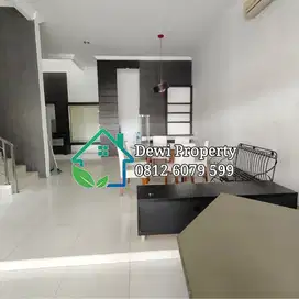 DIJUAL VILLA KOMP CEMARA ASRI