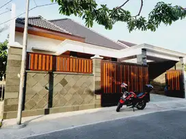 Rumah Mewah 261m² Gress Dekat Fave Hotel Manahan Solo Kota