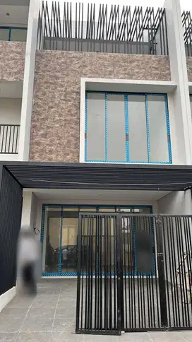 WTS Rumah Anwa Residence Puri, Komplek Yarra Meruya Selatan