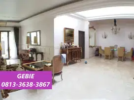 DIJUAL CEPAT Rumah Mewah dg Kolam Renang di Menteng Bintaro GB-2572