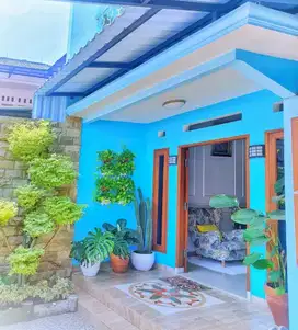 Di jual rumah fully Furnished dalam cluster di kalisari
