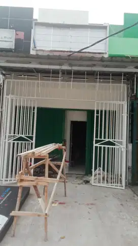 Dijual Ruko 2 Lantai Siap Huni di Jalan Inspeksi Kalimalang - Tambun