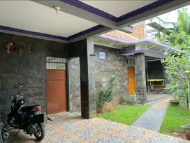 JUAL CEPAT RUMAH MURAH LUAS 300M DI JL RAYA JATIWARINGIN PONDOK GEDE