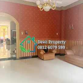DIJUAL VILLA KOMP CEMARA ASRI