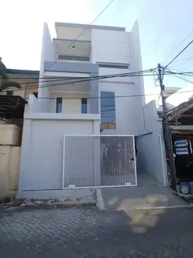RUMAH PAKUWON CITY 3 LANTAI DKT MALL,KENJERAN ,ITS,MULYOSARI