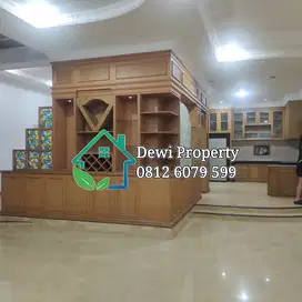 DIJUAL VILLA KOMP CEMARA ASRI JLN SAKURA