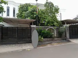 Rumah 2 Lantai di Pejaten Timur, Hanya 12 Menit Ke Tol Tebet