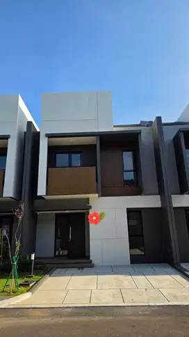 Dijual Rumah Baru 2 LT Cluster Regia Summarecon Crown Gading, Bekasi