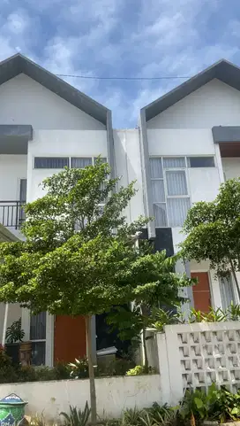 Dijual Cepat Villa siap bangun Modern di atas wisata malang skyland