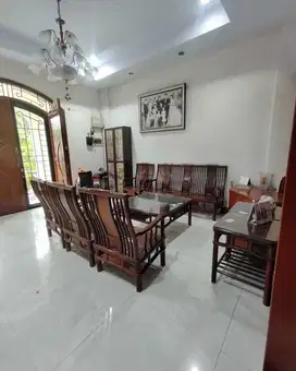 VILLA THE CROWN JL. S.PARMAN
