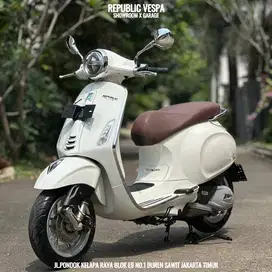 Piaggio Vespa Primavera 150 IGET ABS LED Th 2020 WARNA PUTIH FAVORIT