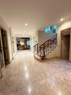 Rumah Mewah Classic 2 Lt Marmer Darmo Hill