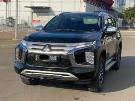PAJERO DAKAR 4x2 AT 2022 HITAM SUPER LOW KM TERMURAH