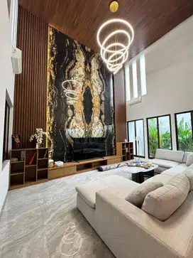 Dijual Rumah 2 lt Mewah Full furnished di The Green BSD