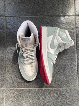 Air Jordan 1 High OG Retro