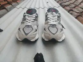 Jual sepatu nb 9060