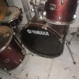 Dijual Drum akustik full set Merek Yamaha