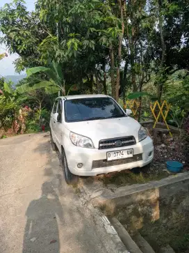 Mobil daithasu terios