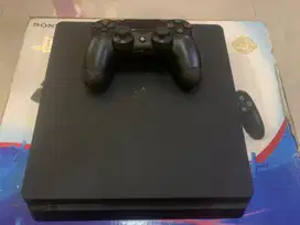 Playstation 4 slim