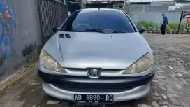 Peugeot 206 ( silver ) manual 2001