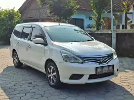 Nissan grandlivina 2017 matic putih