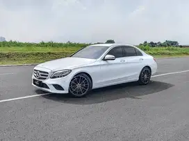 [VERY LOW ODO !!] MERCEDES BENZ C200 EQ BOOST 2019
